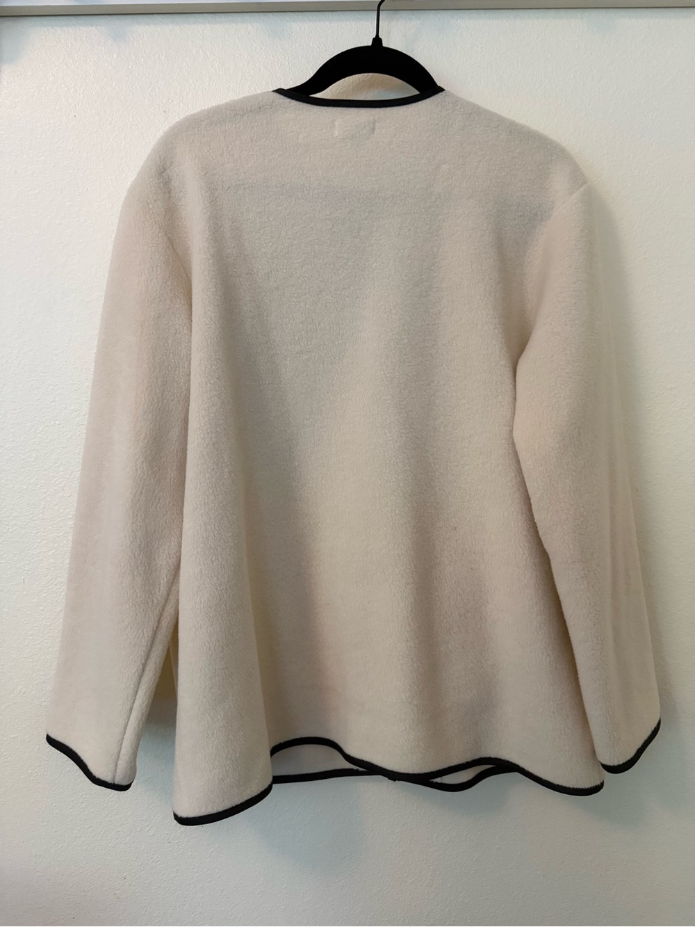 NWOT DONNI Cream Polar Fleece Jacket with Silk Black Trim - Picture 5 of 8